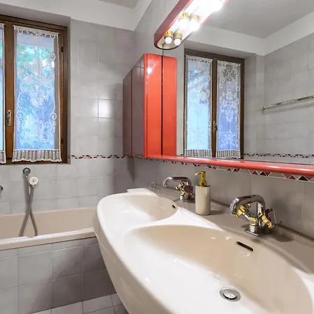 Squirrel's House Daire