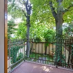 Squirrel's House ميلان
